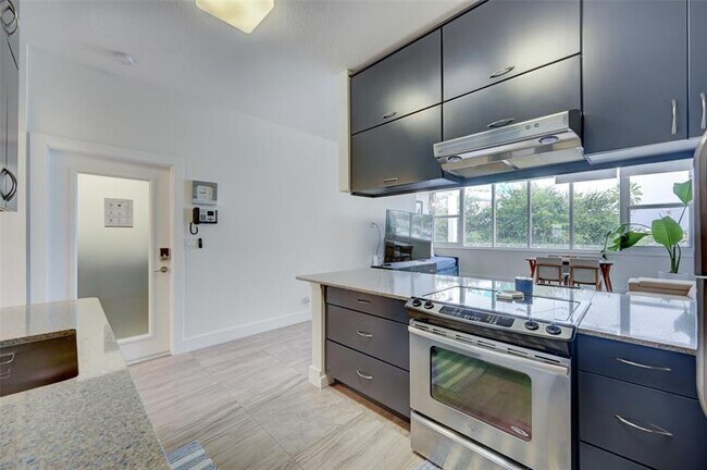 Building Photo - 3038 N Federal Hwy