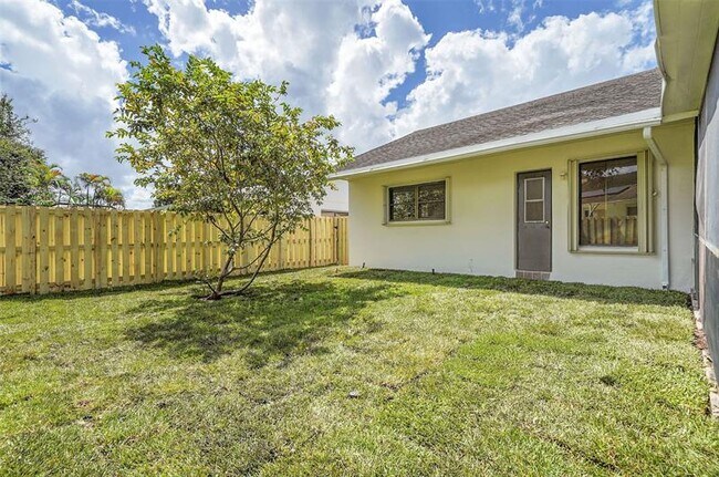Building Photo - 5700 SW 120th Ave