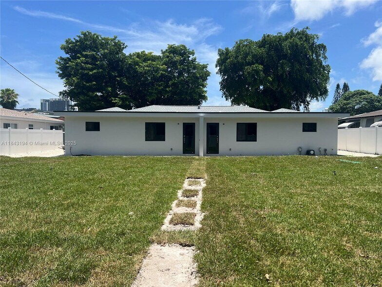 Building Photo - 2257 NE 173rd St