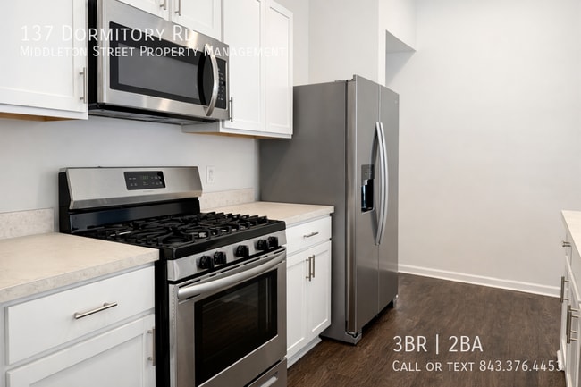 Building Photo - 137 Dormitory Rd