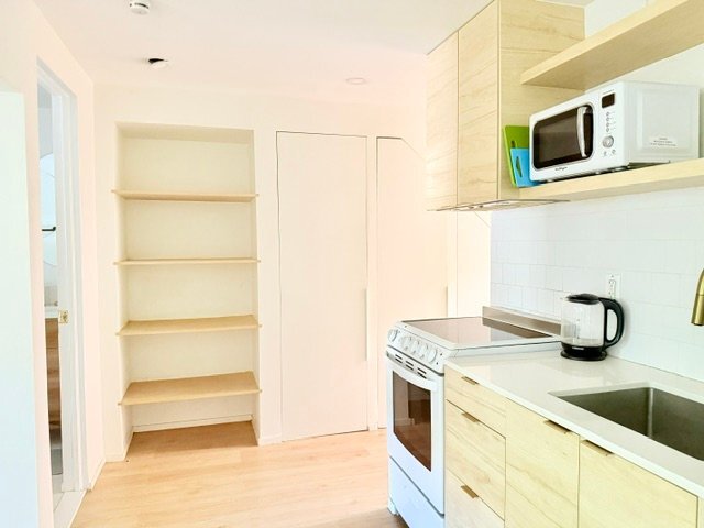 Building Photo - 20 E 92nd St