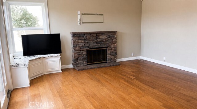 Building Photo - 9042 Santiago Dr