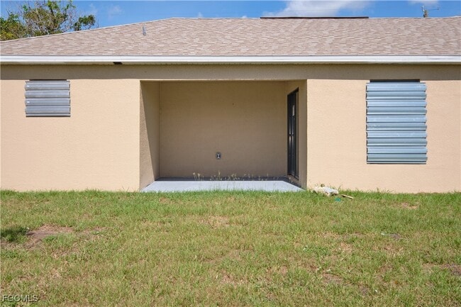 Building Photo - 402 SE 1st Terrace