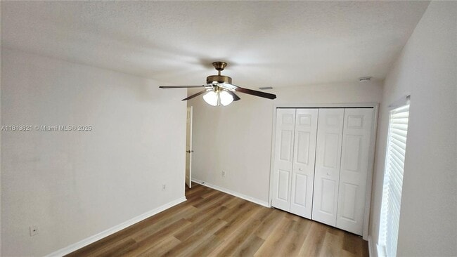 Building Photo - 3085 Mandolin Dr