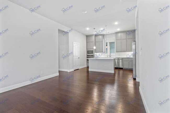 Building Photo - 8451 Bronzegate Trl