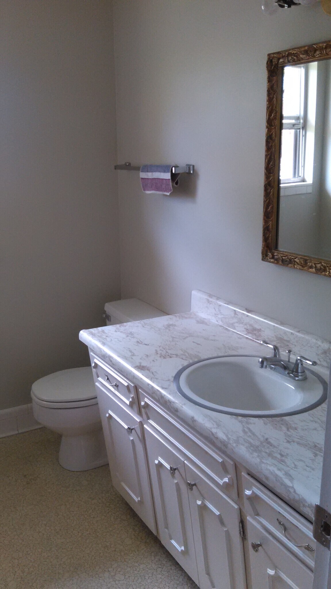 Building Photo - 2512 Sharron Dr