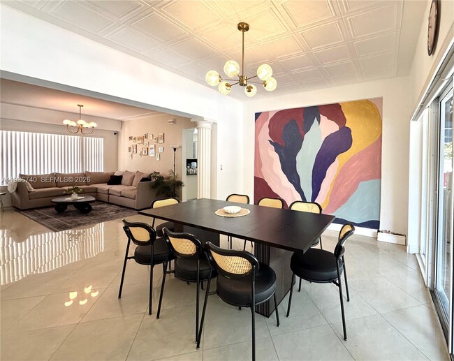 Building Photo - 1611 71st St