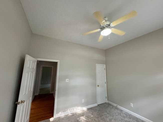 Building Photo - Carolina Lakes!! Close to Marina