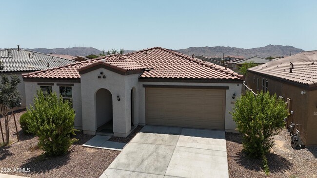 Building Photo - 2413 W Sunland Ave