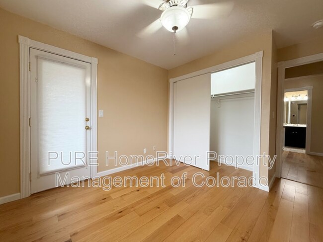 Building Photo - 6590 Delmonico Dr