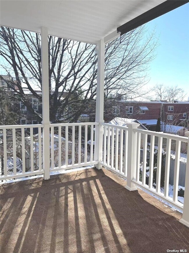 Building Photo - 60-12 56th Dr