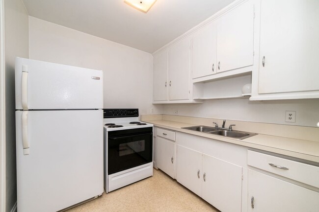 Building Photo - 3117 Sterling Point Dr
