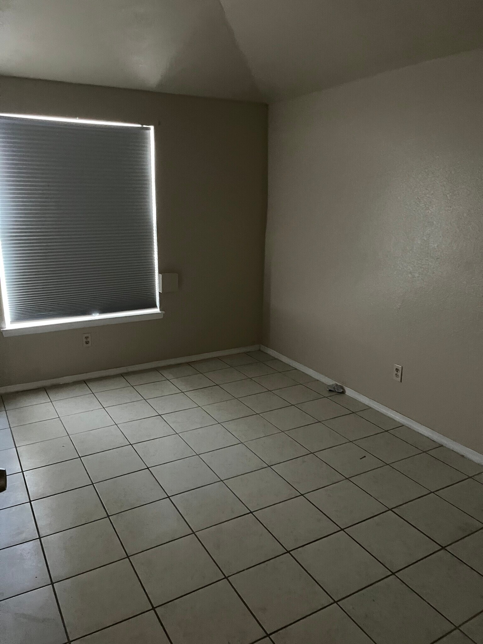 Building Photo - 11631 James Watt Dr