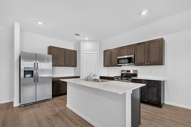 Building Photo - 503 Red Dr