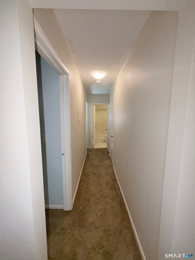 Building Photo - 175 Mill Pond Rd