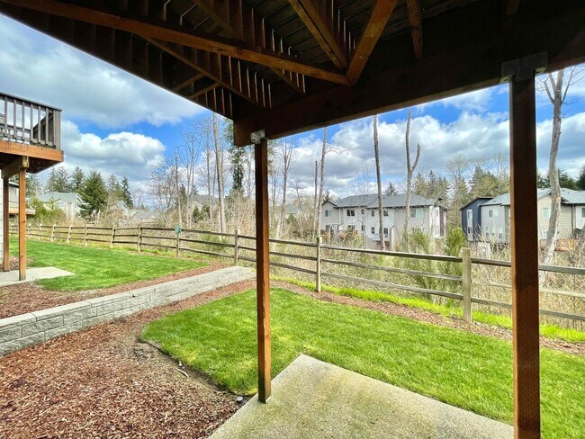 Building Photo - Great Townhome for rent