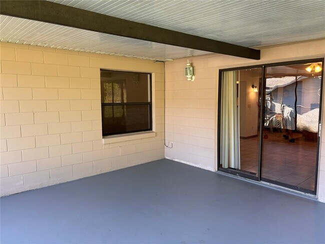 Building Photo - 780 W Ludlum Dr