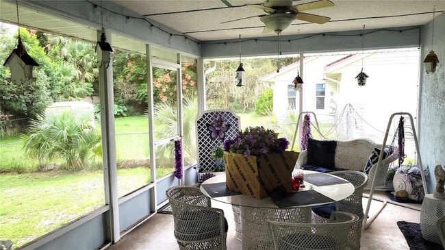 Building Photo - 564 W Central Ave