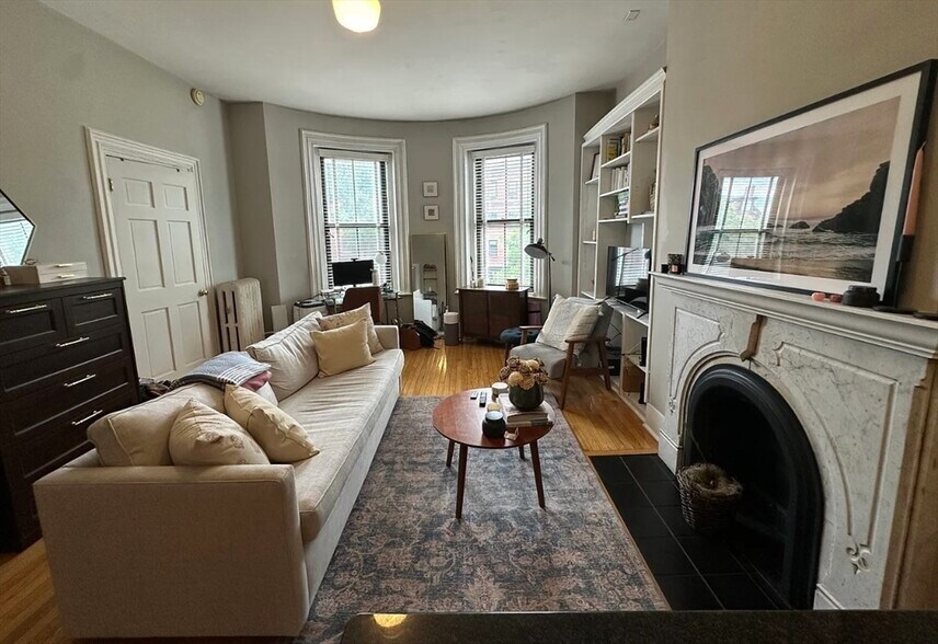 Building Photo - 655 Tremont St