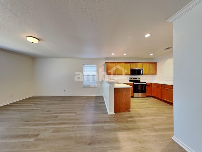 Building Photo - 532 Winbridge Ln