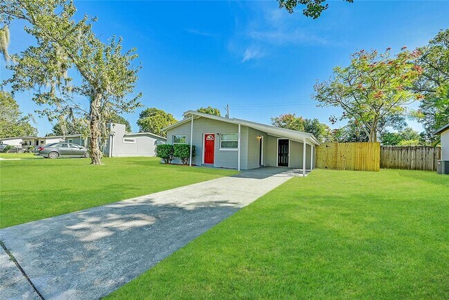 Building Photo - 5027 Kempston Dr