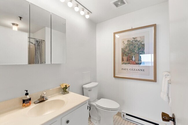 Building Photo - 376 Ocean Ave