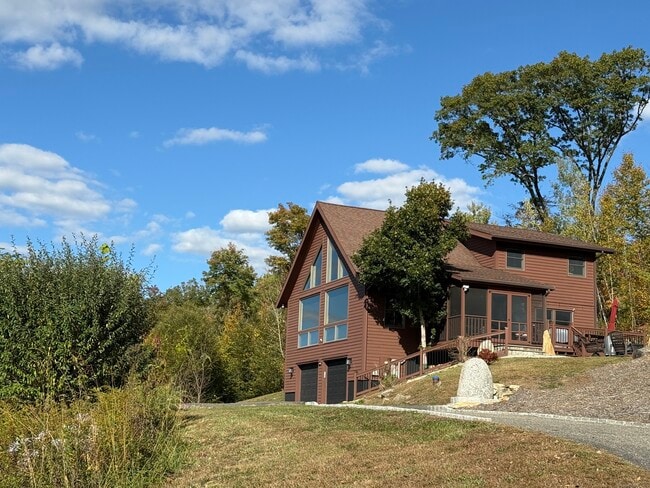 Building Photo - 570 Long Mountain Rd