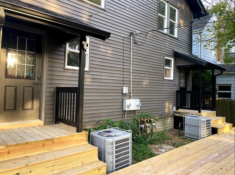 Back deck - 719 S 17th St