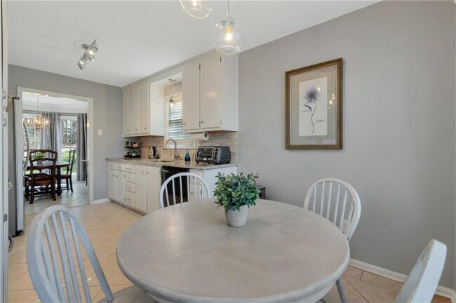 Building Photo - 1319 Towne Harbor Trail