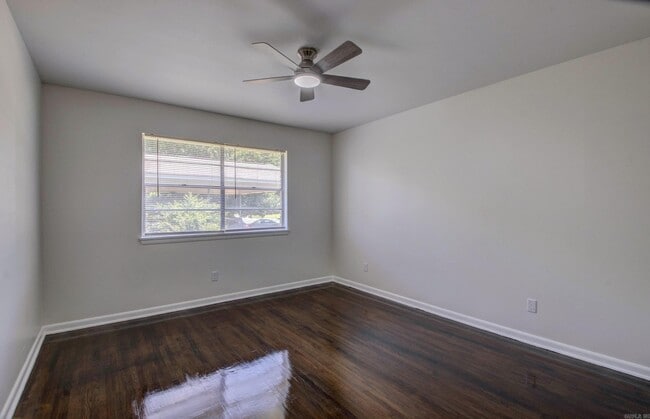 Building Photo - 323 Nebling Rd