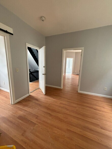 Building Photo - 261 N 19th St