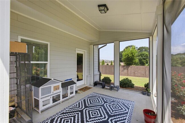 Building Photo - 2700 Westgate Park Dr