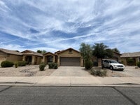 Building Photo - 44812 Paraiso Ln