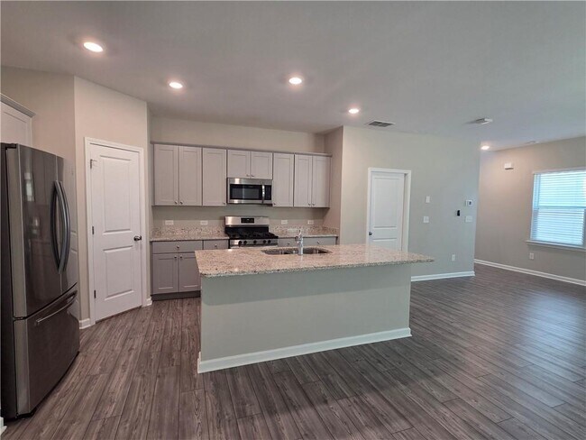 Building Photo - 2088 Nuthatch Dr