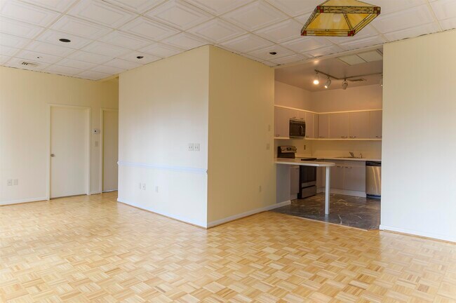 Building Photo - 75 Liberty Ave