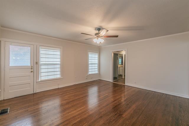 Building Photo - 4219 Calmont Ave