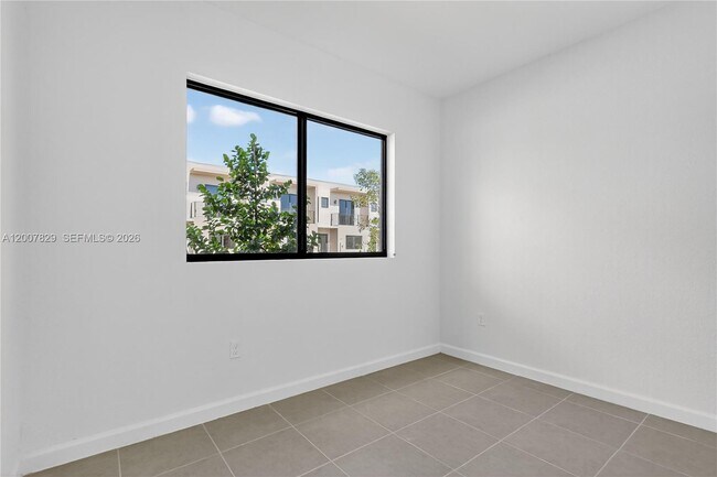 Building Photo - 13883 SW 262nd St