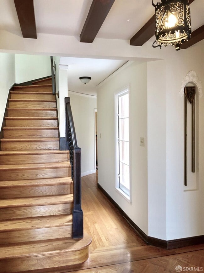 Building Photo - 1537 34th Ave