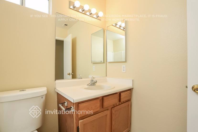 Building Photo - 7009 Glass Slipper Ct