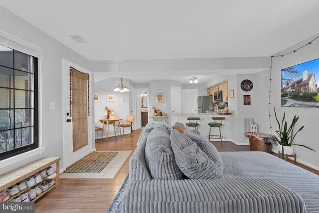 Building Photo - 6011 Curtier Dr