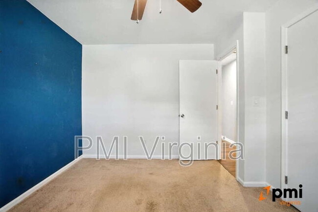 Building Photo - 4052 Peridot Dr