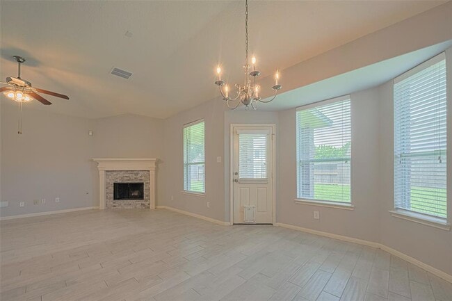 Building Photo - 2502 Oakthorn Ct