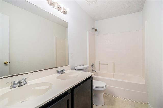 Building Photo - 8713 Garden Springs Dr