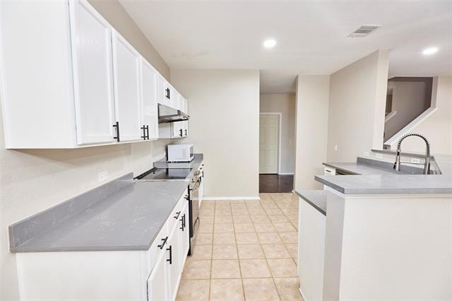 Building Photo - 2840 Clear Creek Dr