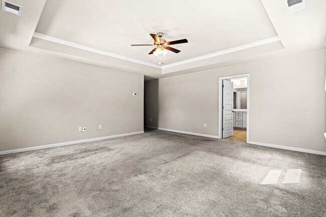 Building Photo - 2635 Ridge Manor Dr