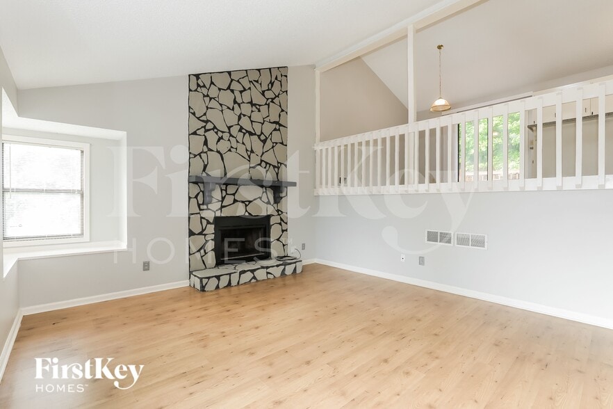Building Photo - 1389 Millstream Trail NW