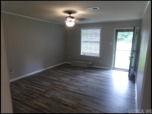 Building Photo - 13 Pheasant Run Dr