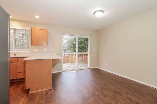 Building Photo - 8611 8th St SE