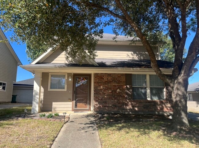 Primary Photo - 809 Dragonfly Dr