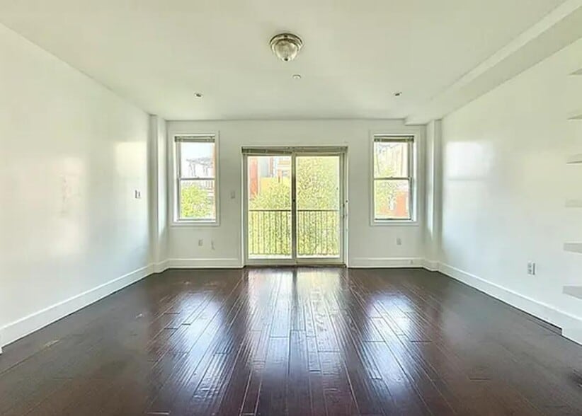 Building Photo - West 122nd Street